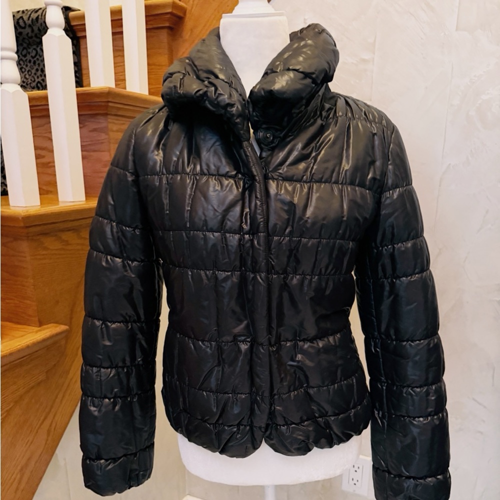 Gabrielle Strehle Never Worn Elegant Black Puffer Jacket